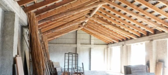 4 rooms House in Terzo, Italy No. 94254 9