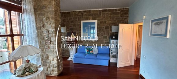 6 bedrooms Villa in Florence, Italy No. 207867 4