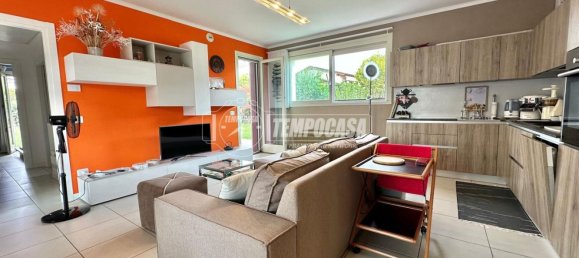 3 rooms Apartment in Peschiera del Garda, Italy No. 260505 13