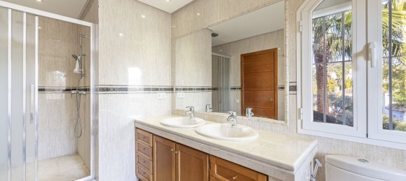 7 Schlafzimmer Villa in Marbella, Spain, Nr. 19420 38