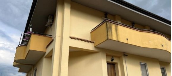 7 rooms Apartment in Benevento, Italy No. 206731 8