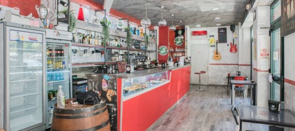 2 rooms Commercial property in Rome, Italy No. 334328 6