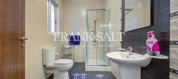 Apartamento de 3 dormitorios en Marsalforn, Malta No. 945 13