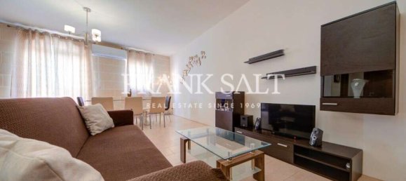 Apartamento de 3 dormitorios en Marsalforn, Malta No. 945 3