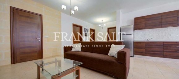 Apartamento de 3 dormitorios en Marsalforn, Malta No. 945 2