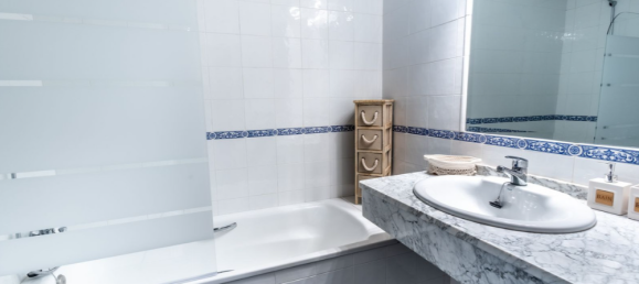 Apartamento de 3 dormitorios en Alhaurín el Grande, Spain No. 52840 18