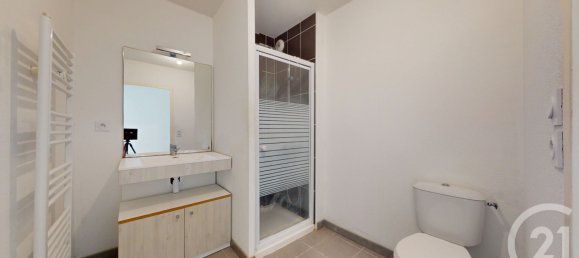 1 bedroom Apartment in Nantes, France No. 279487 2