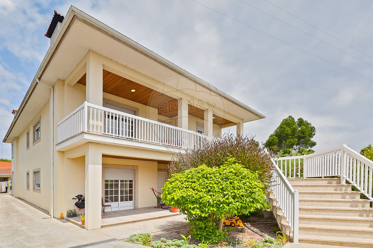 6 bedrooms House in Santa Maria da Feira, Portugal No. 45867