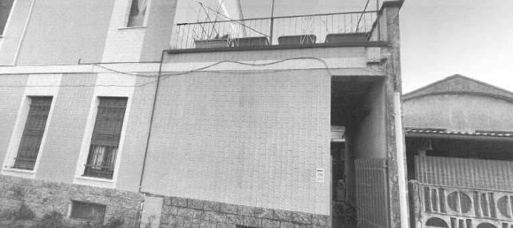 Casa de 2 dormitorios en Cardano al Campo, Italy No. 96424 3