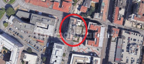1648m² Commercial property in Padua, Italy No. 321688 8