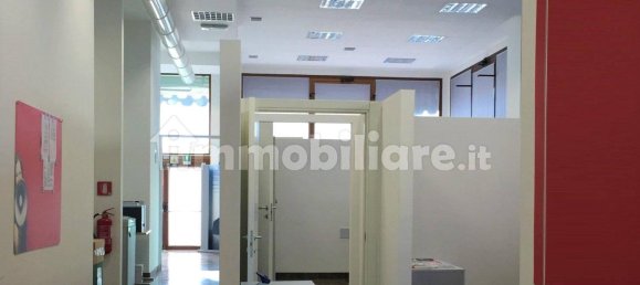 1648m² Commercial property in Padua, Italy No. 321688 3
