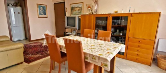 Apartamento de 2 dormitorios en Buggiano, Italy No. 49510 8