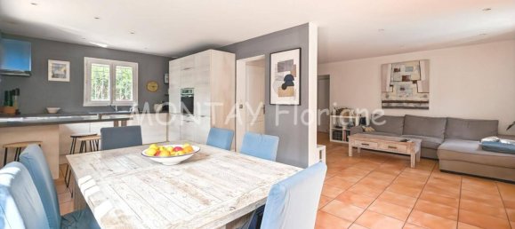 4 bedrooms House in Saint-Raphael, France No. 321483 4