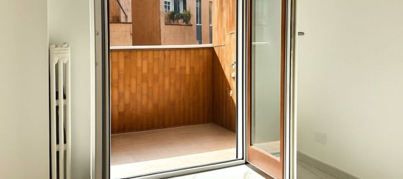 Apartamento de 3 divisões em Milan, Italy N.º 338123 2