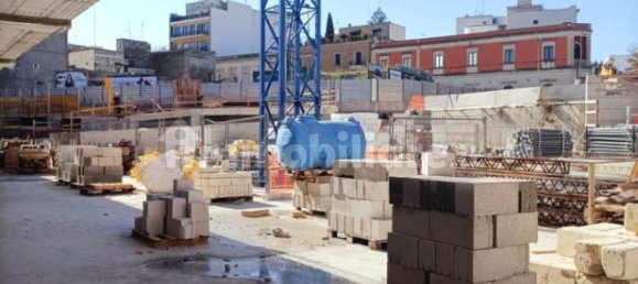 Коммерческая недвижимость с 1 комнатой в Лечче, Италия № 96778 21