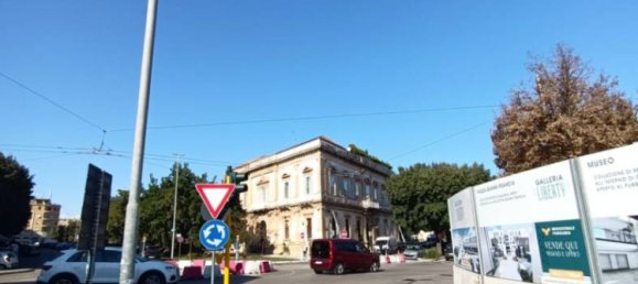 Коммерческая недвижимость с 1 комнатой в Лечче, Италия № 96778 22