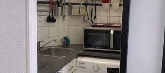 1 bedroom Apartment in Paris, France No. 314860 2