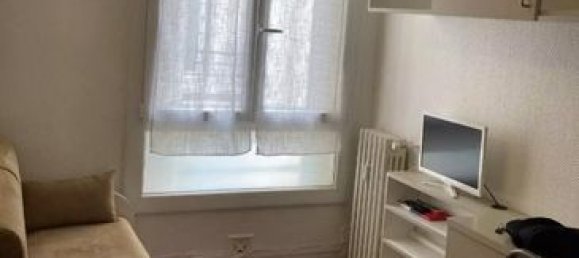 1 bedroom Apartment in Paris, France No. 314860 3