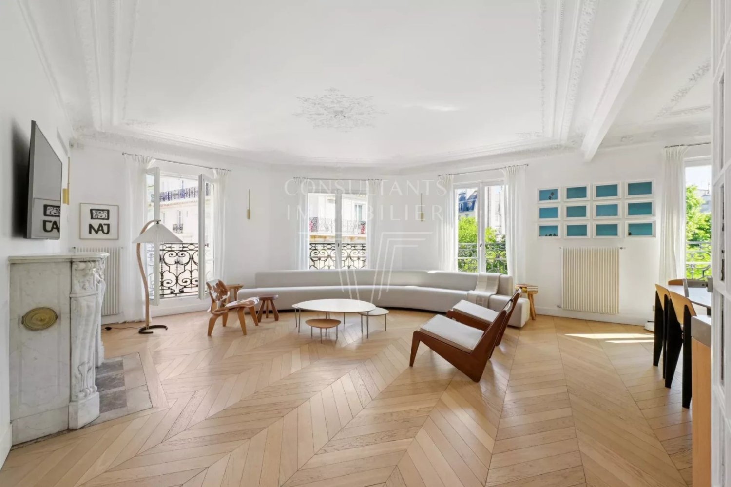 Квартира с 3 спальнями в Париж, Франция № 347362