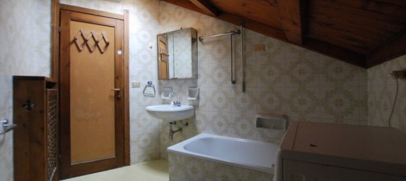 Здание с 2 комнатами в Пьеве ди Кадоре, Италия № 70596 7