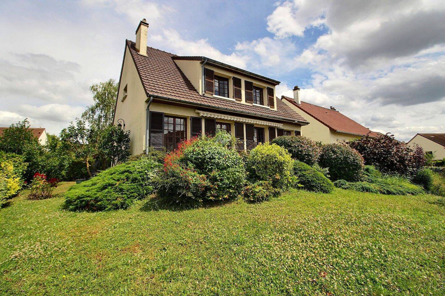 4 Schlafzimmer Haus in Triel-sur-Seine, France, Nr. 174079