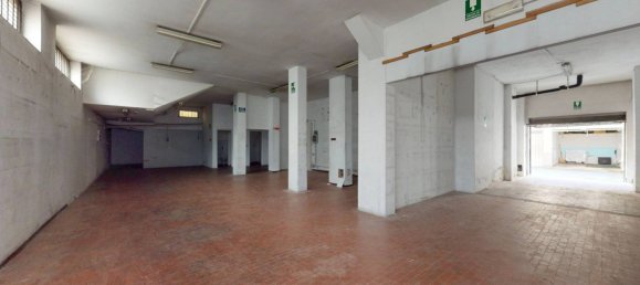 140m² Warehouse in Turin, Italy No. 214619 14
