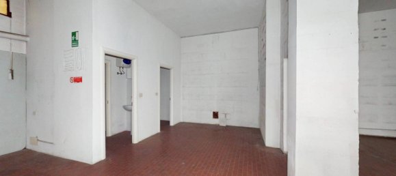 140m² Warehouse in Turin, Italy No. 214619 7