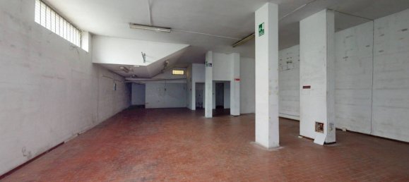 140m² Warehouse in Turin, Italy No. 214619 3