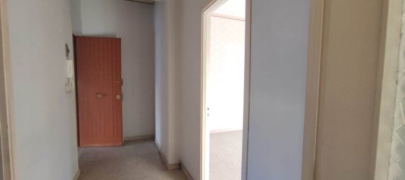 Квартира с 4 спальнями в Ачиреале, Италия № 109973 4