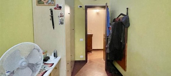 3 rooms Apartment in Mantua, Italy No. 250324 14