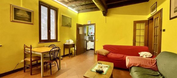 3 rooms Apartment in Mantua, Italy No. 250324 3