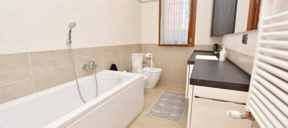 Apartamento de 2 dormitorios en Vignate, Italy No. 161144 22