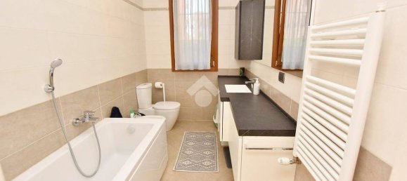 Apartamento de 2 dormitorios en Vignate, Italy No. 161144 23