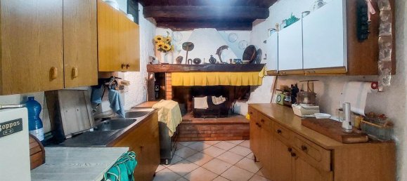 Casa de 8 divisões em Fabbriche di Vergemoli, Italy N.º 112608 24