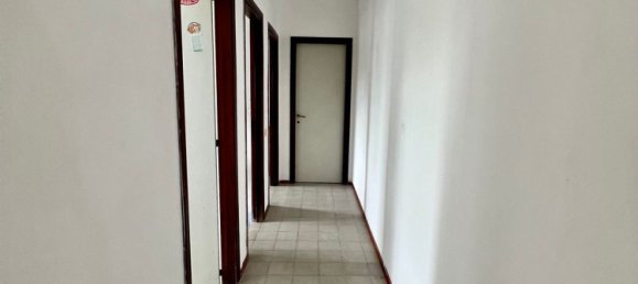 3 bedrooms Apartment in Follonica, Italy No. 316020 9