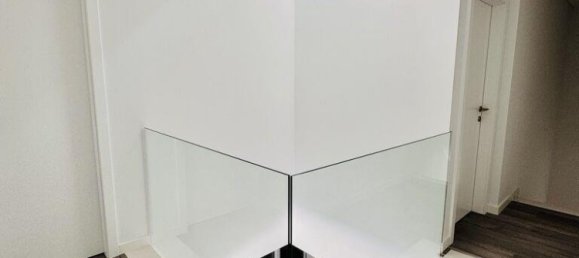 4 bedrooms Townhouse in Corroios, Portugal No. 93588 7