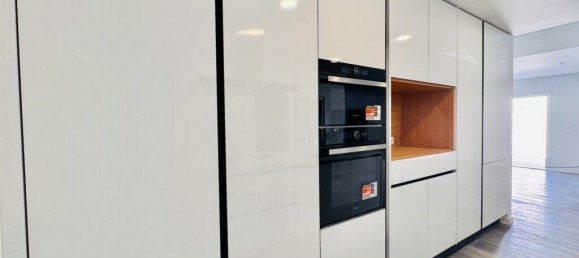 4 bedrooms Townhouse in Corroios, Portugal No. 93588 3