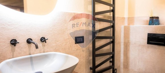 7 bedrooms Apartment in Ferrara, Italy No. 336059 9