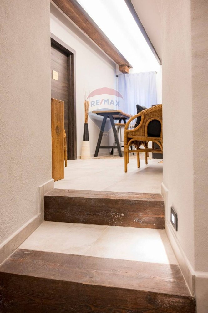 7 bedrooms Apartment in Ferrara, Italy No. 336059