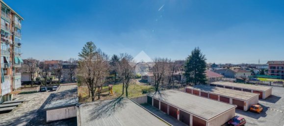 2 غرف نوم شقة في Orbassano, Italy رقم 174942 5