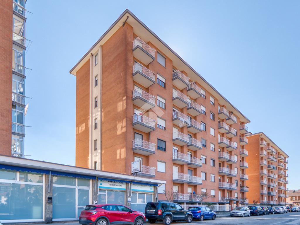 2 غرف نوم شقة في Orbassano, Italy رقم 174942