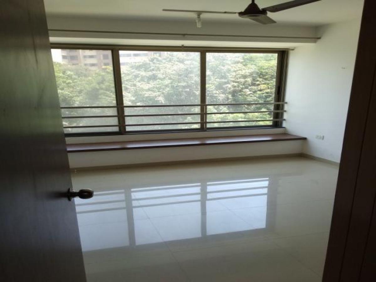 3 Schlafzimmer Haus in Mumbai, India, Nr. 51422