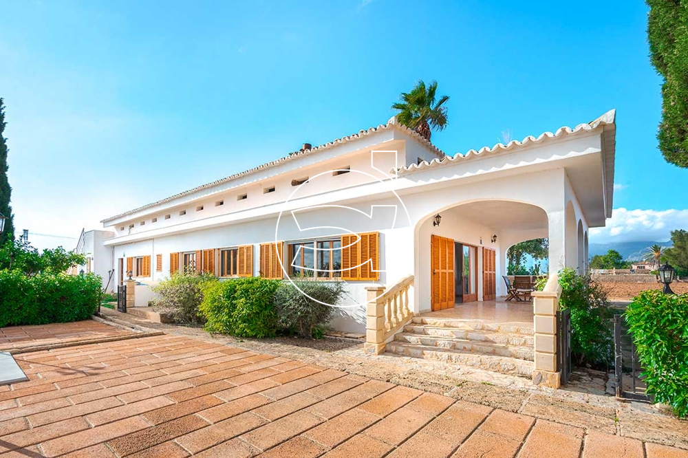 4 bedrooms House in Sa Pobla, Spain No. 72598