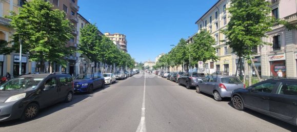 Коммерческая недвижимость с 3 комнатами в Милан, Италия № 314900 11