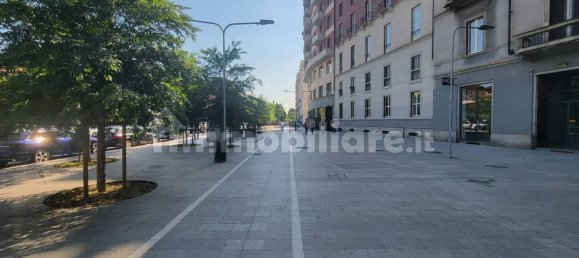 Коммерческая недвижимость с 3 комнатами в Милан, Италия № 314900 17