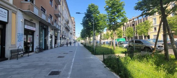 Коммерческая недвижимость с 3 комнатами в Милан, Италия № 314900 10