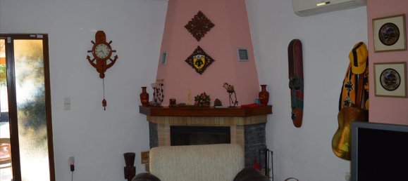 3 Schlafzimmer Gewerbliche Immobilie in Palaia Fokaia, Greece, Nr. 6988 8