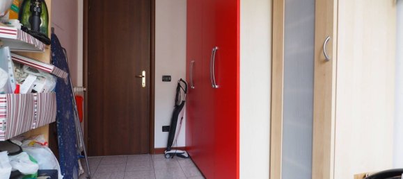 4 rooms Apartment in Rome, Italy No. 16660 5