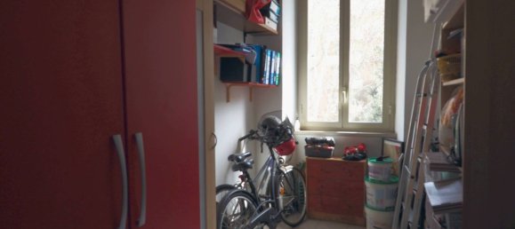 4 rooms Apartment in Rome, Italy No. 16660 3