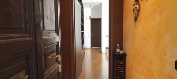 4 rooms Apartment in Rome, Italy No. 16660 20